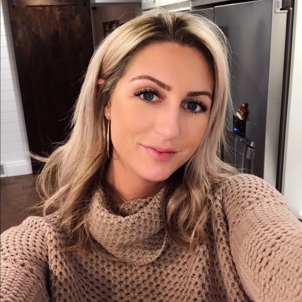 Meet your Posher, Emily